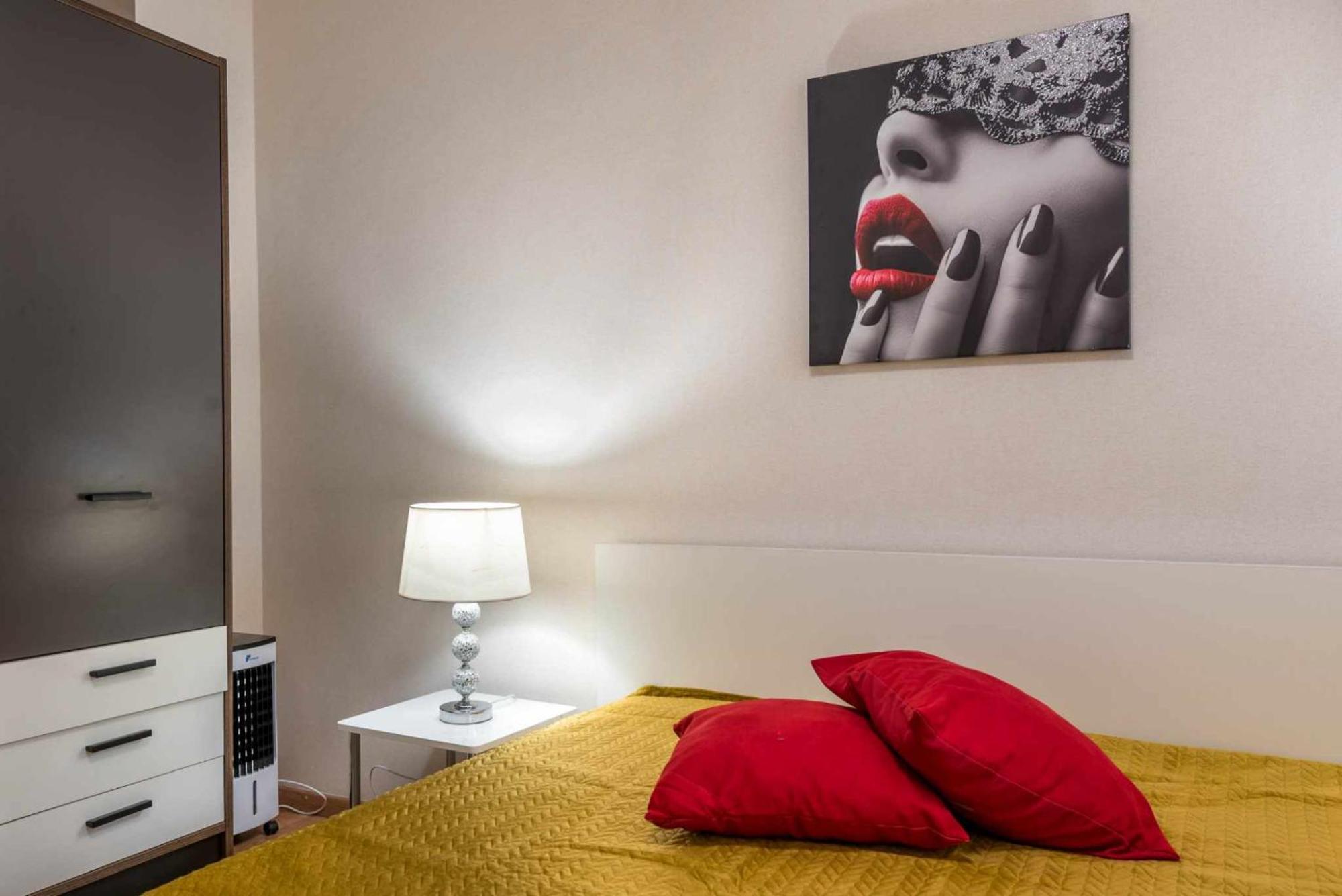 Red Velvet Apartment Warna Zewnętrze zdjęcie